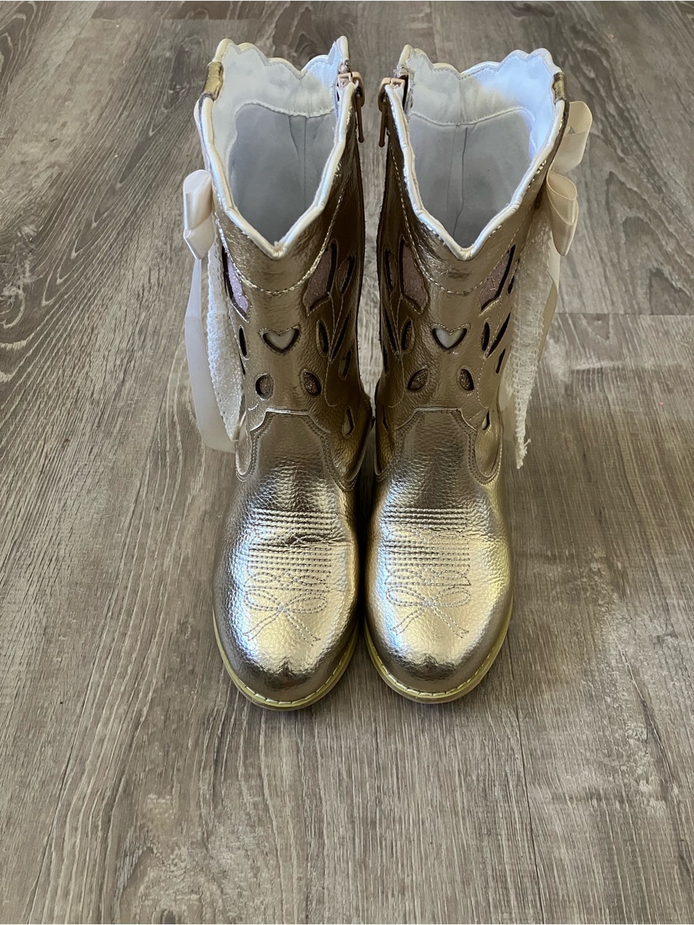 Gold Cowgirl Boots 🎀 - Picture 2 of 10